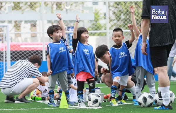 2018 러시아 월드컵을 기념해 열리는 현대자동차 어린이 축구교실. 김재호·최대성 기자 ⓒ베이비뉴스