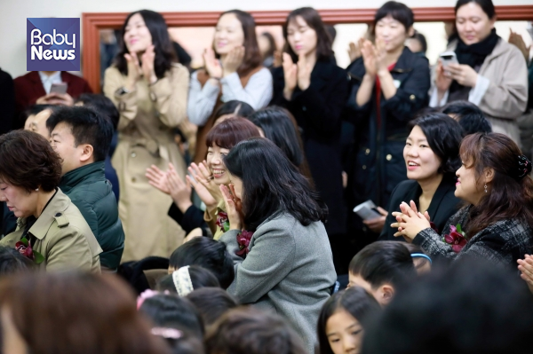 12일 서울 노원구 꿈동산아이유치원 개원식이 있었다. 학부모들은 2년여 동안 아이들의 유치원을 지키기 위해 노력했다. 최대성 기자 ⓒ베이비뉴스