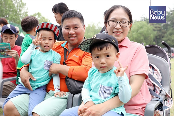 서울시 성북구에서 온 임동주·김행운 부부는 다섯 살, 세 살 두 아들을 키우고 있다. 김근현 기자 ⓒ베이비뉴스