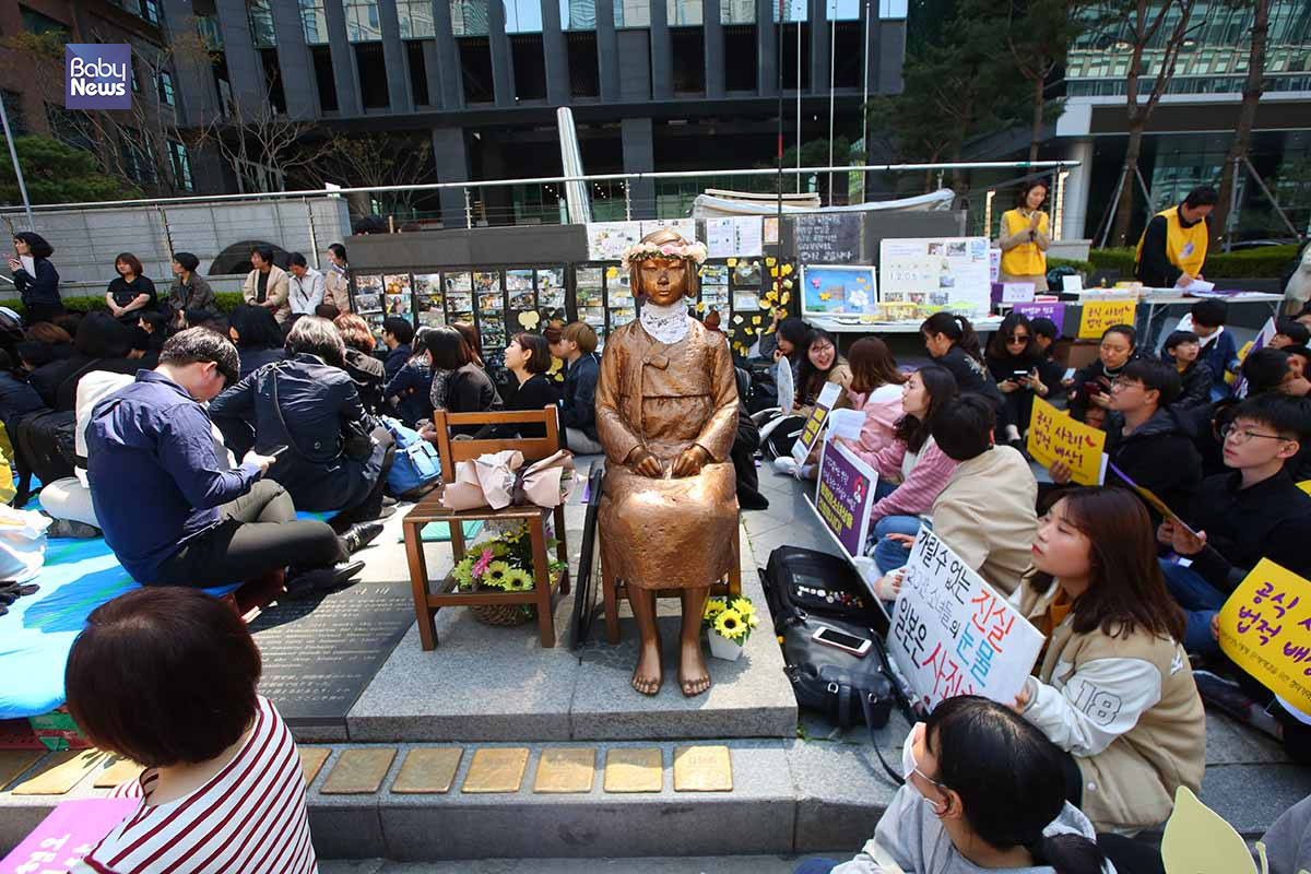 일본군 '위안부' 문제의 피해를 상징하는 상징물인 소녀상의 모습. 김재호 기자 ⓒ베이비뉴스