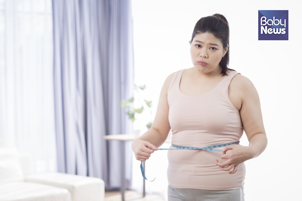 비만의 척도인 체질량지수(BMI)가 25 이상인 비만한 여성이 비타민 D 결핍 판정을 받을 가능성은 BMI 25 미만 여성보다 4.1배 높았다. ⓒ한국식품커뮤니케이션포럼