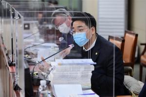이동현 서울시의원, 코로나19 극복 위한 학교 특별휴업제도 도입 제안