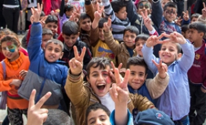 “시리아 어린이들에게 희망을 전하세요”