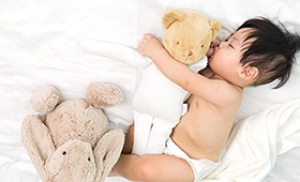 [맘스팁] 수면이 아이 성장에 미치는 영향은?