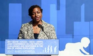 나탈리아 카넴 UNFPA 사무총재 "국제 인구 정책은?"