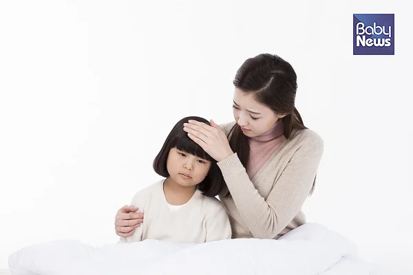 아이들은 어른과 다르게 면역력을 만들어 가는 과정에 있기 때문에 처음 겪어보는 바이러스나 세균에 취약할 수 밖에 없습니다. ⓒ베이비뉴스