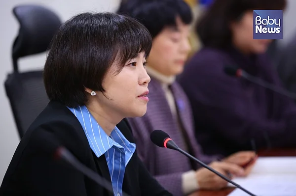 ‘협동조합을 통한 유아교육기관 공공성 강화의 가능성’에 대해 발제한 박창현 육아정책연구소 부연구위원. 김재호 기자 ?베이비뉴스
