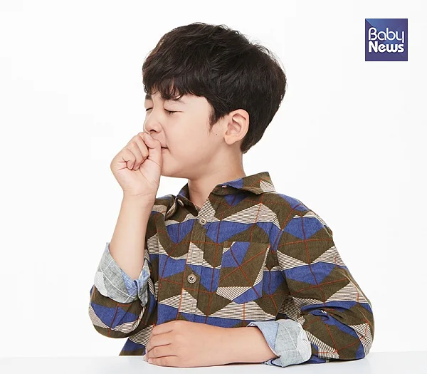 감기는 리노바이러스, 아데노바이러스 등의 다양한 바이러스들로 인해 발생하며 독감은 주로 인플루엔자A형과 B형 바이러스가 원인이 된다. ⓒ함소아한의원