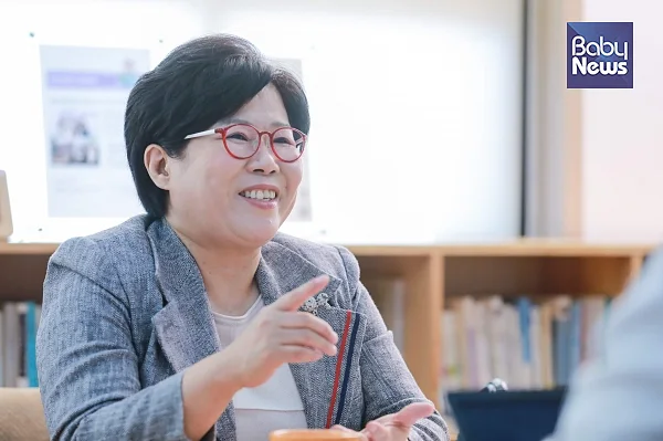 지난해 9월 23일 서울 한강로1가 사교육걱정없는세상 노워리카페에서 임미령 수도권생태유아공동체 이사장을 만나 인터뷰했다. 김재호 기자 ⓒ베이비뉴스