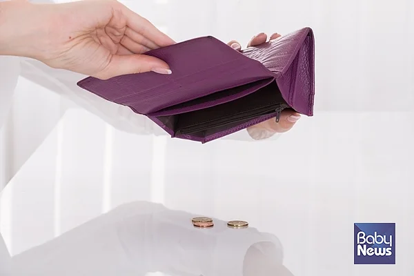 한부모라는 걸 증명하려면 반드시 지독한 가난을 입증해야 한다 ⓒ베이비뉴스