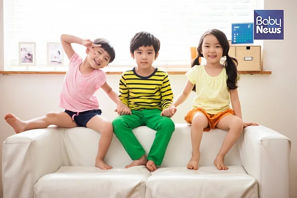 아이들은 서로의 차이를 존중하면서 또래 아이들 사이의 연결을 형성하고 가꾸어야 합니다. ⓒ베이비뉴스