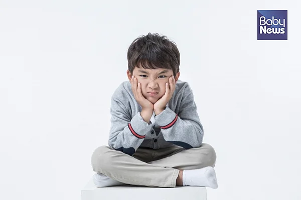 걸핏하면 짜증 내고 화내는 우리 아이, 어떻게 해야 할까요? ⓒ베이비뉴스