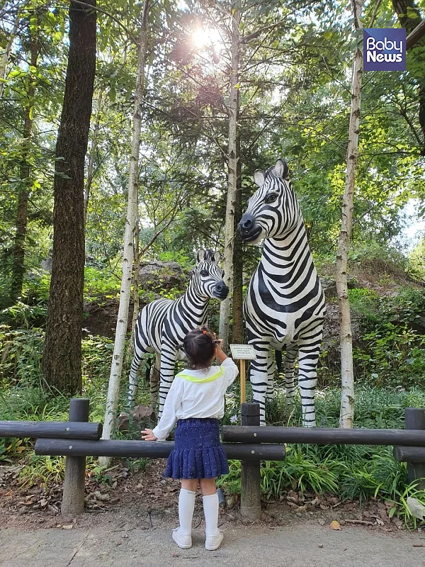 아이는 나와 동등한 인간이다. 내가 아이를 나와 같은 존재로 바라보고 있는지, 그것 먼저 점검해야 한다. 방법을 찾는 일은 그 다음이다. ⓒ이미연