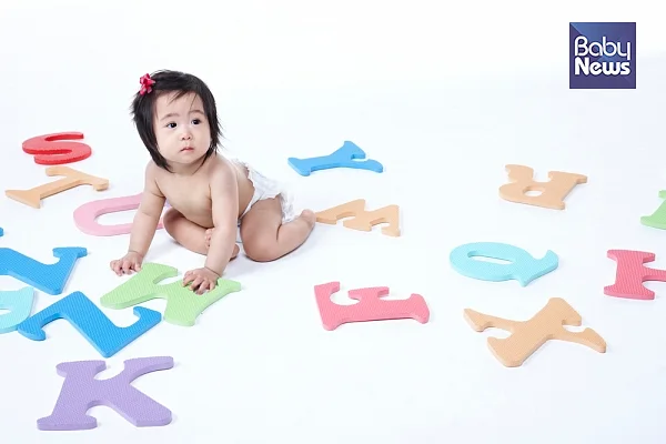 다른 집 아이와 우리 집 아이를 비교하는 일만큼은 하지 않겠다 자신했지만, 위기는 생각보다 빨리 찾아왔다 ⓒ베이비뉴스