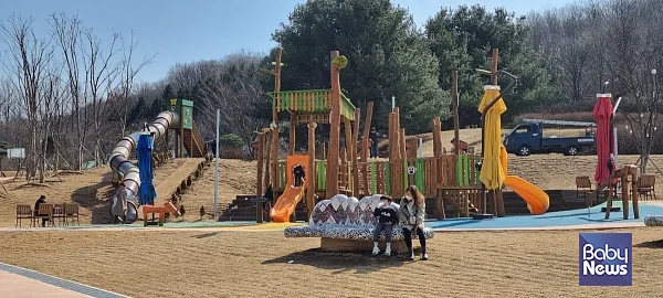 곤지암도자공원에 아이들 마음껏 뛰어 놀 모험놀이터가 11일 개장한다. ⓒ경기도뉴스포털