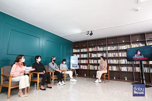 31일 오후 2시 류지원 원장은 '코로나 시대, 백신 맞아도 괜찮을까'를 주제로 한 강연을 했다. 최대성 기자 ⓒ베이비뉴스