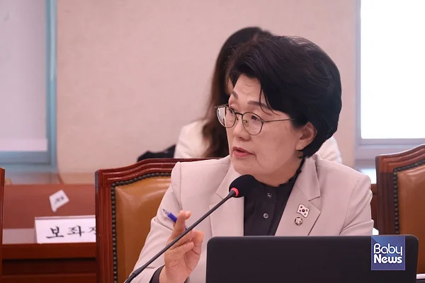 국회 산업통상자원중소벤처기업위원회 소속 권향엽 더불어민주당(순천광양곡성구례을) 의원