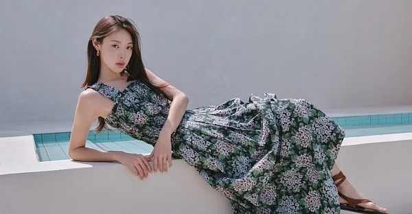 최미나수와 함께한 2026 리조트 캠페인