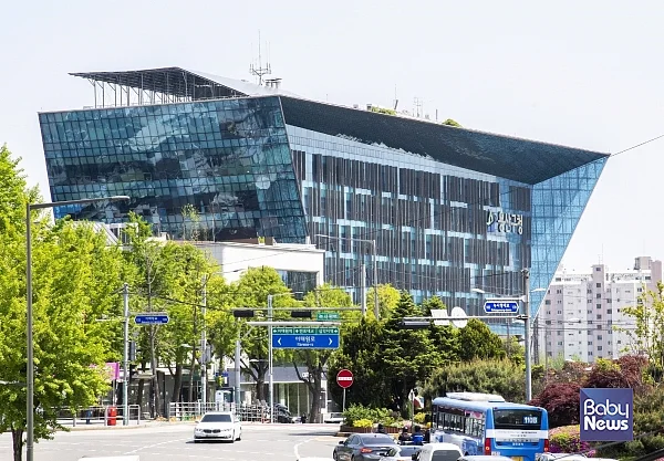 용산구청 전경 (저용량).