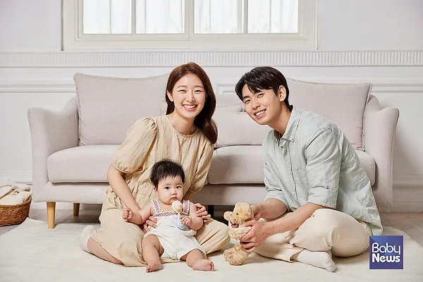 고용노동부가 ‘일·가정 양립 계정’을 신설해 모성보호 재정을 분리하고, 구직급여 지급방식 개편과 고용보험 적용 대상 확대를 추진한다. ⓒ베이비뉴스