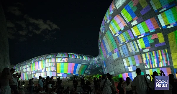‘서울라이트 DDP 2026 가을’ 개막 현장 사진. ⓒ서울디자인재단