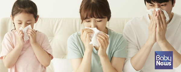 감기 증상들이 일주일을 훌쩍 넘겨 오래 지속된다면 감기 합병증이 발생한 것은 아닌지 점검해봐야 합니다. ⓒ베이비뉴스