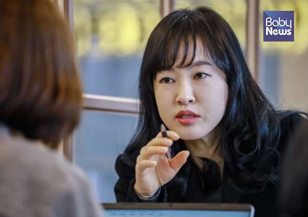 이수진 너나들이 검단맘 대표는 "엄마정치의 문제는 내 목소리를 내는데 자신 없어 하고, 누군가 대신 내주길 바라고 주권자임을 잊고 있는 데 있어요"라고 말했다. 최대성 기자 ⓒ베이비뉴스