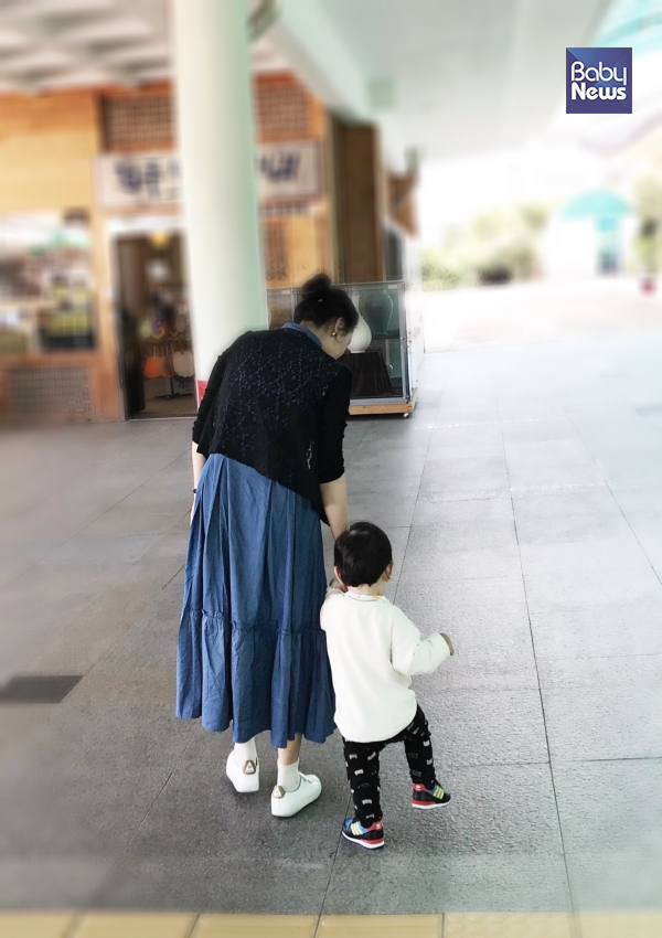 천천히 커도 된다고 말하면서 자꾸만 1등을 바라는 엄마 욕심! 비교하지 않고 키울 수는 없을까요? ⓒ베이비뉴스