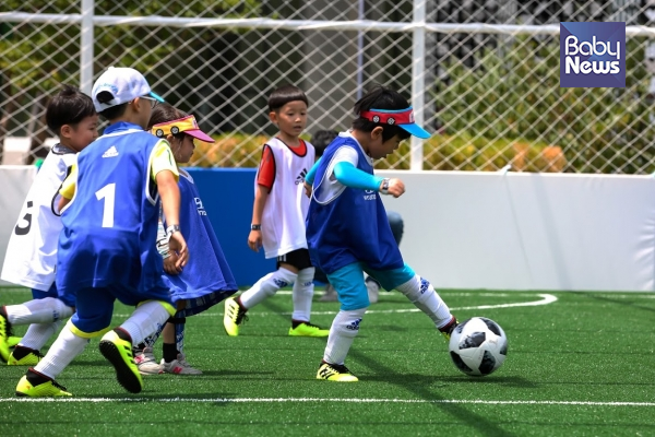 2018 러시아 월드컵을 기념해 열리는 현대자동차 어린이 축구교실. 김재호·최대성 기자 ⓒ베이비뉴스
