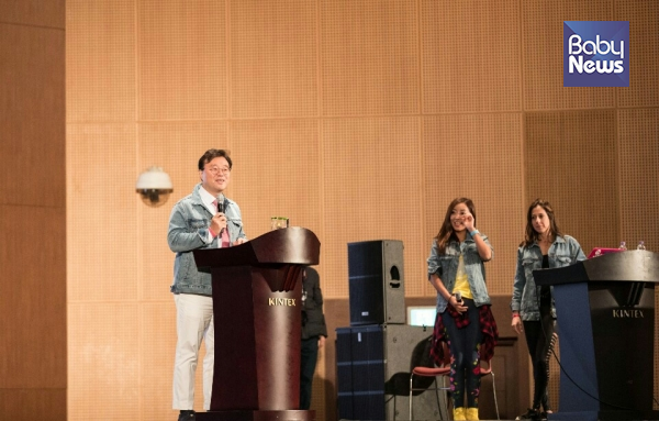 고도일 고도일병원장이 줌바 글로벌 공식 클래스에 참여해 프로 줌바인 1000명 앞에서 강연했다. ⓒ고도일병원