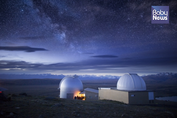 별 관측 투어가 진행되는 ‘마운트 존 천문대’. ⓒVaughan Brookfield
