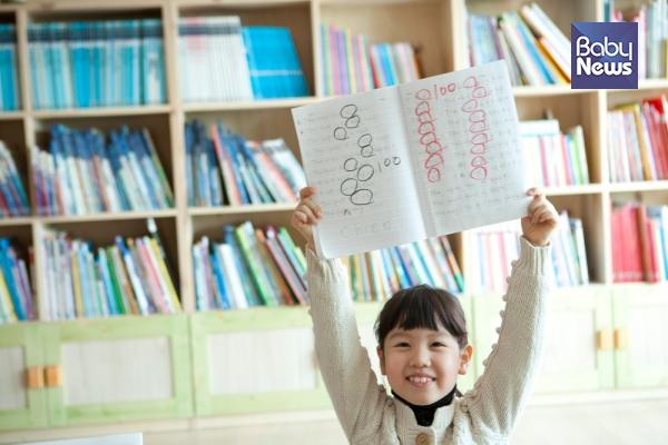 아이가 못하면 못해서 걱정, 잘하면 잘난 척 할까 봐 걱정. '한국 사회' 부모들의 딜레마 아닐까요?  ⓒ베이비뉴스