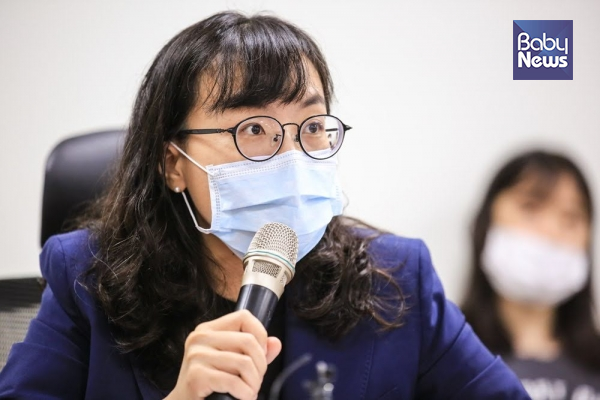 지난해 우리나라 국외입양은 100% 미혼모 아동인 것으로 나타났다. 사진은 강정은 사단법인 두루 소속 변호사.자료사진ⓒ베이비뉴스
