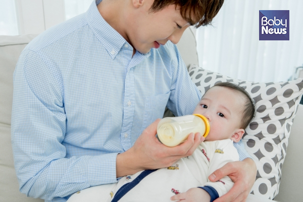 민간기업의 육아휴직 사용률이 공무원의 10분의 1에 불과한 것으로 나타났다. ⓒ베이비뉴스