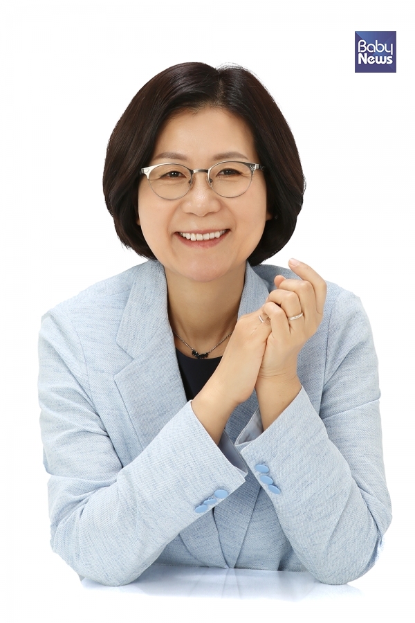 권인숙 의원은 아동학대를 비롯한 가정폭력범죄, 실종아동 등의 신고의무자에 간호조무사 등 의료기관 종사자를 포함하도록 하는 법률안을 대표발의 했다. ⓒ권인숙 의원실