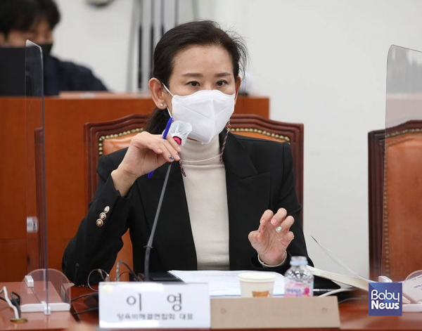 이영 대표는 "한부모 가정의 아이들은 양육비도 못받는데 상속권리를 위한 소송을 진행하게 되면 정신적 트라우마가 크다"고 말했다. 최대성 기자 ⓒ베이비뉴스