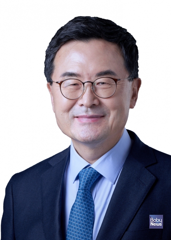 한부모가정이 양육비 긴급지원을 최대 18개월 받을 수 있고, 채무자의 개인회생 절차와 관계없이 양육비를 안정적으로 받을 수 있도록 하는 개정안이 나와 양육비 미지급 등으로 인한 한부모가정의 어려움이 다소 개선될 것으로 전망된다. ⓒ소병철의원실