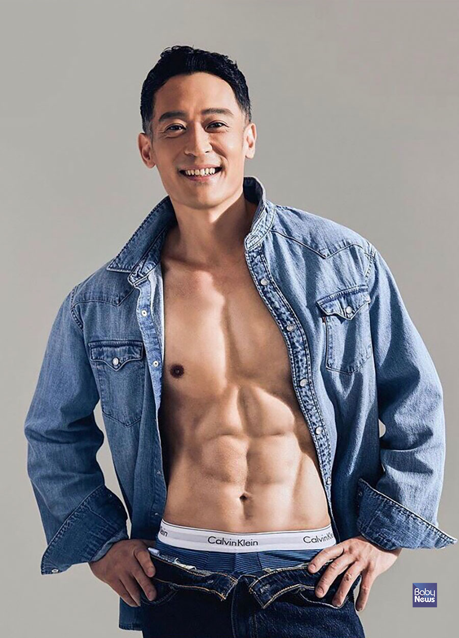 30kg 감량하고 바디프로필 찍은 40대 아빠 박동일 씨. 프로필 촬영 당시 체중은 68kg, 체지방률은 9%를 기록했다. ⓒ박동일