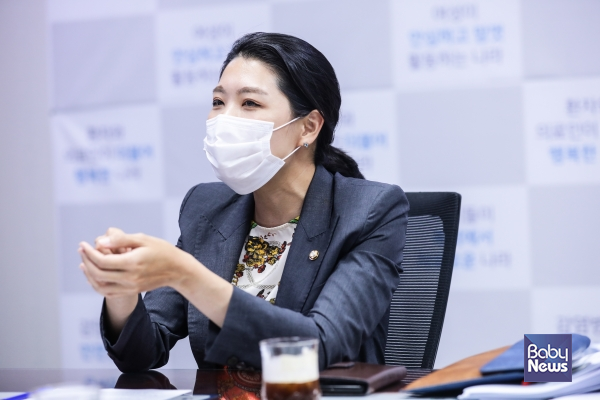 신현영 의원은 “무과실 분만 의료사고 보상 기금이 고갈 위기에 처해 재원 확보를 위한 대책 마련이 시급하다”고 주장했다. 김재호 기자 ⓒ베이비뉴스