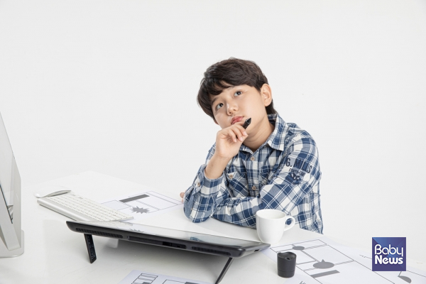 나이를 먹는 것이 걱정된다면 정서와 심리적인 우울감과 무력감을 살펴봐야 합니다. ⓒ베이비뉴스