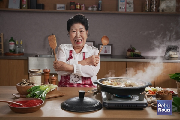 120만 유튜브 구독자를 보유한 박막례 할머니가 GS샵에서 소곱창전골을 론칭한다. ⓒGS샵