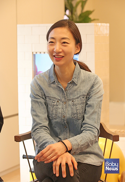 허윤실 대표는 서울대 국어국문학과와 디자인학부를 졸업하고, 2006년 미국 UCLA에서 디자인(Design)과 미디어아트(Media Arts) 부문 석사 학위를 취득했으며, 2010년에는 서울대 디자인학부 박사학위를 취득했다. 이효상 기자 ⓒ베이비뉴스