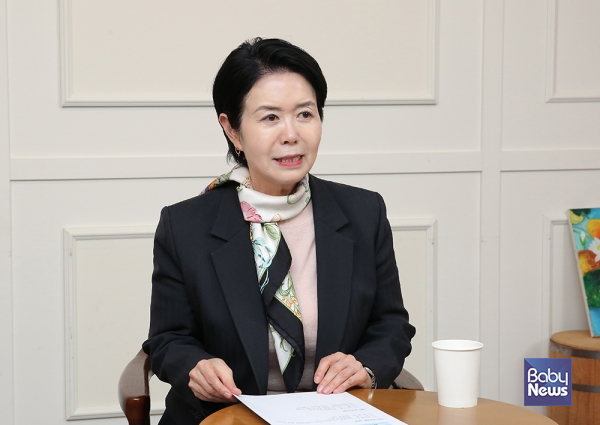 임진숙 한국어린이집총연합회 회장은 “유보통합은 현재의 불균형을 해소하는 방향으로 추진돼야 하며, 어린이집의 현실과 기능, 축적된 전문성이 훼손되어서는 안 된다”고 말했다. 이효상 기자 ⓒ베이비뉴스