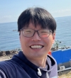 칼럼니스트 동욱