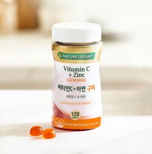 한국솔가, ‘네이처스 바운티 비타민C+아연 구미’ 출시