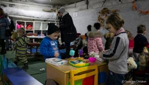우크라이나 아동, 지난해 평균 920시간 지하에 숨어있었다
