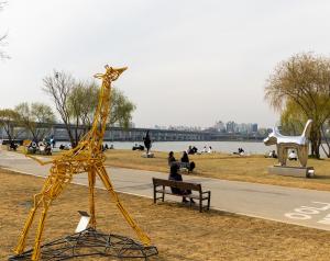 크라운해태, 2024 한강공원 조각 순회전시회 개최