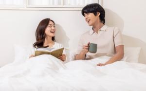 [웨딩뉴스] 미혼남녀 10명 중 8명 "결혼 전 동거 괜찮다"… 동거 수용성 높아져