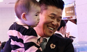 홍록기, 웨딩사업 이어 육아사업에 도전장